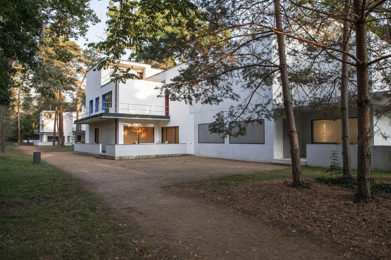 Meisterhäuser / Haus Gropius