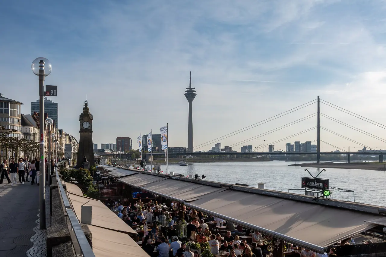 Rheinuferpromenade Düsseldorf