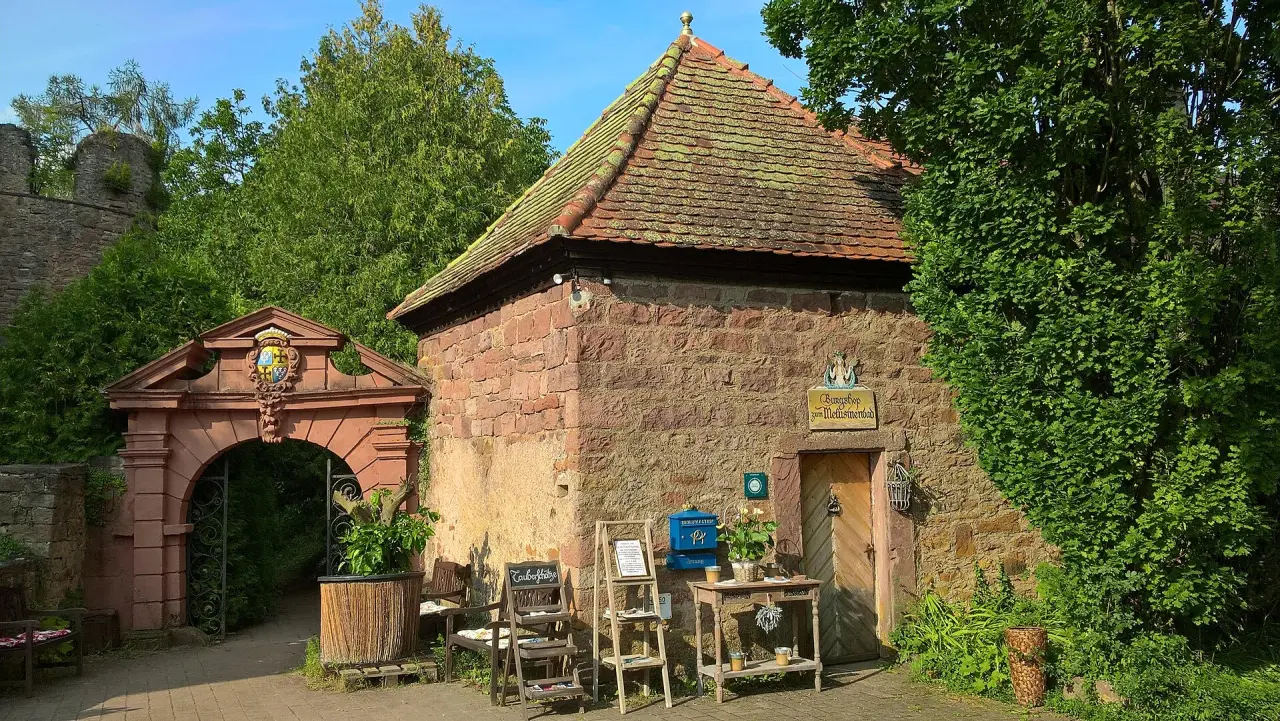 Burg & Burgpark Gamburg