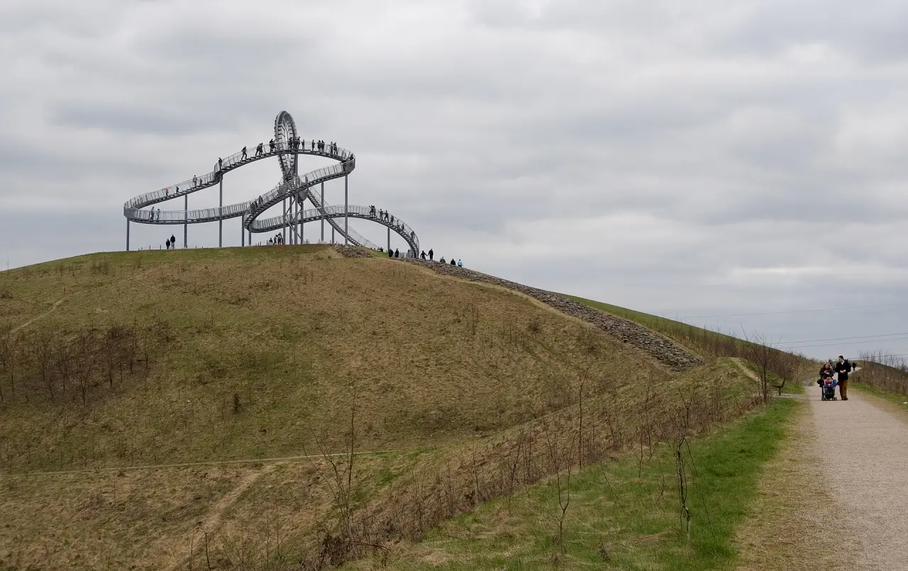 Tiger & Turtle - Magic Mountain