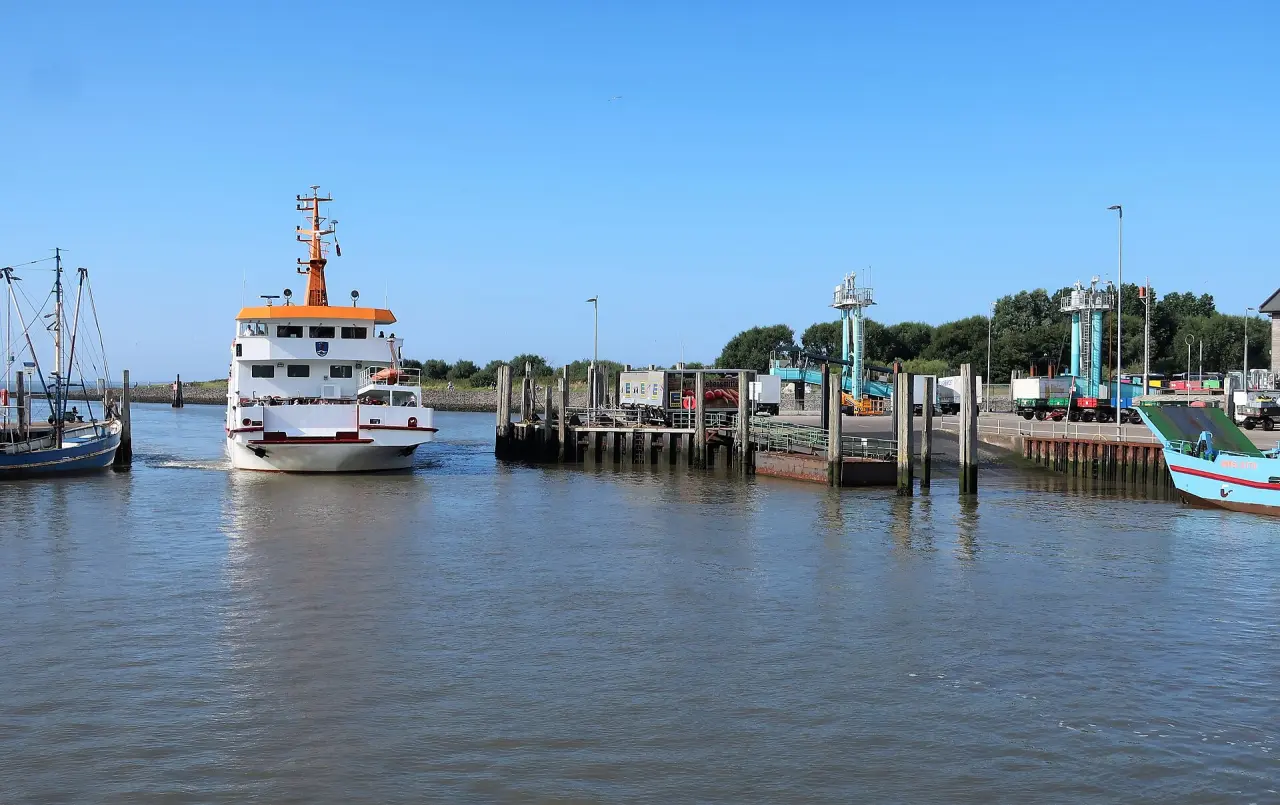 Hafen Neuharlingersiel