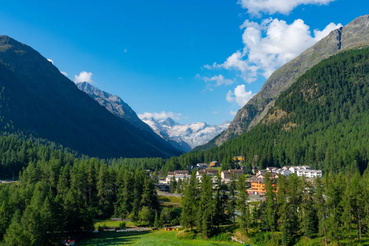 Wellnesshotels mit Pool im Berner Oberland