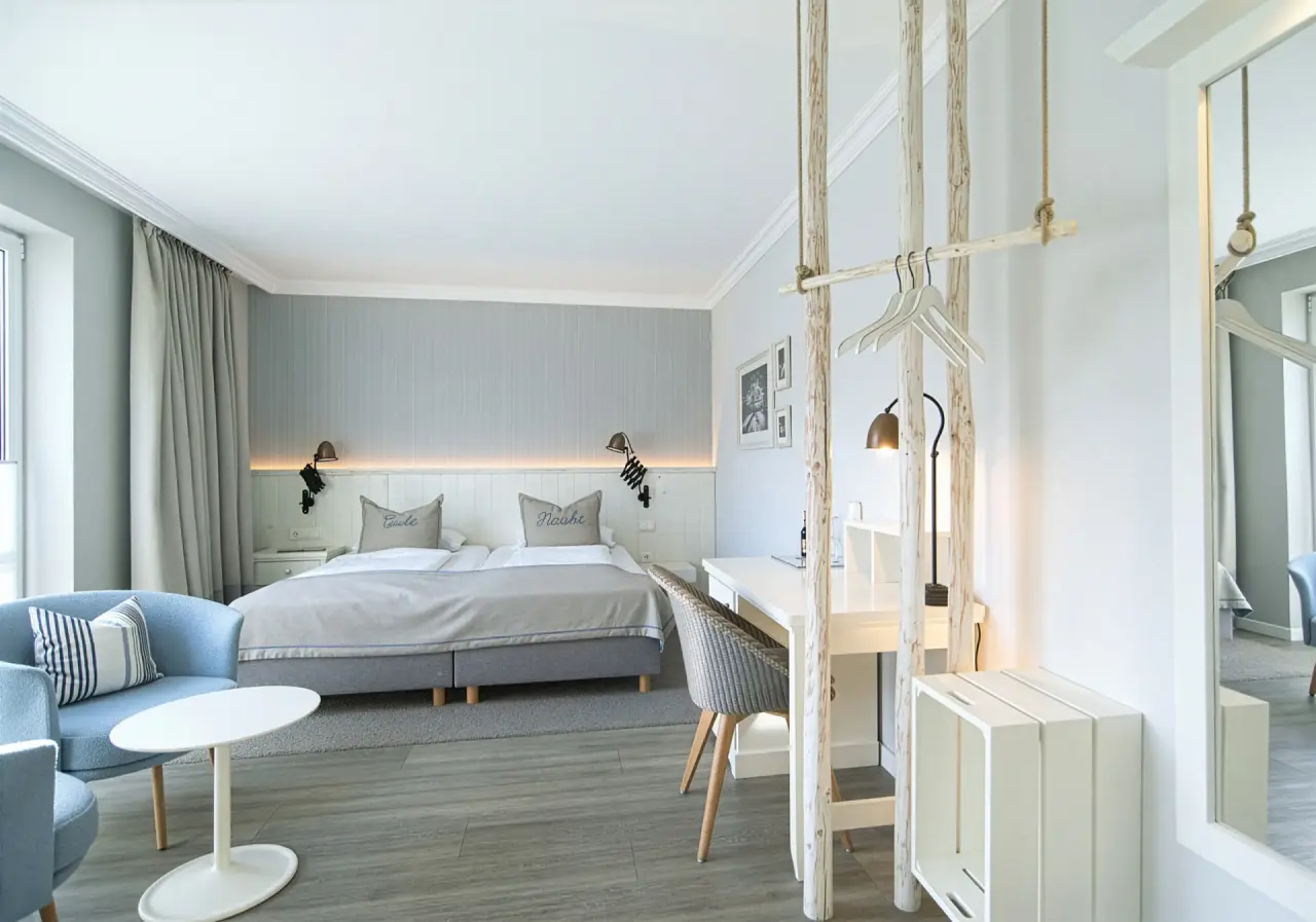 Hotel am MedemUfer GmbH in Cuxhaven – Ferienhaus mit Garten und Gästen | Wellnesshotel Nordseeküste