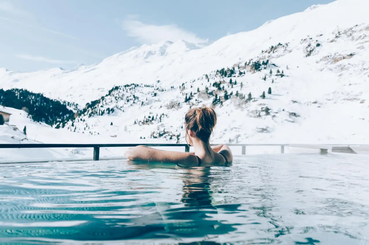 Josl Mountain Lounging