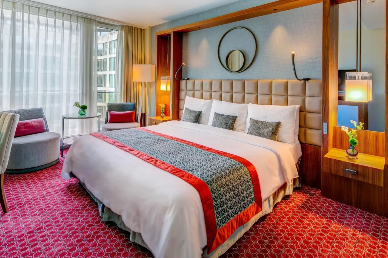 Fairmont Grand Hotel Geneva in Genf – Komfortables Doppelzimmer mit modernem Design | Wellnesshotel Genfersee