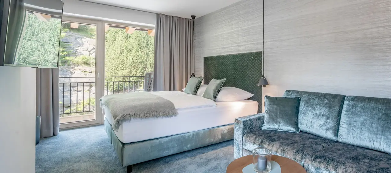 Hotel Tyrolerhof in Sölden – Komfortables Doppelzimmer mit Balkon und Bergblick | Wellnesshotel Tirol