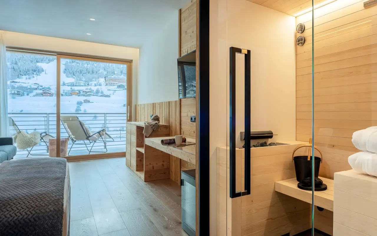 Hotel Vetta Alpine Relax in Livigno – Hotelzimmer mit privater Sauna und Bergblick | Wellnesshotel Alpen