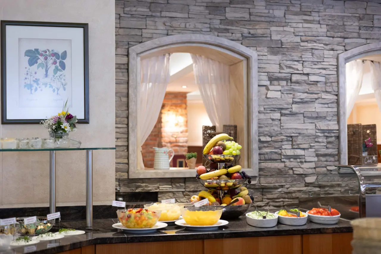 Hotel Bischofsmütze in Filzmoos – Reichhaltiges Frühstücksbuffet mit frischen Früchten | Wellnesshotel Salzburger Land