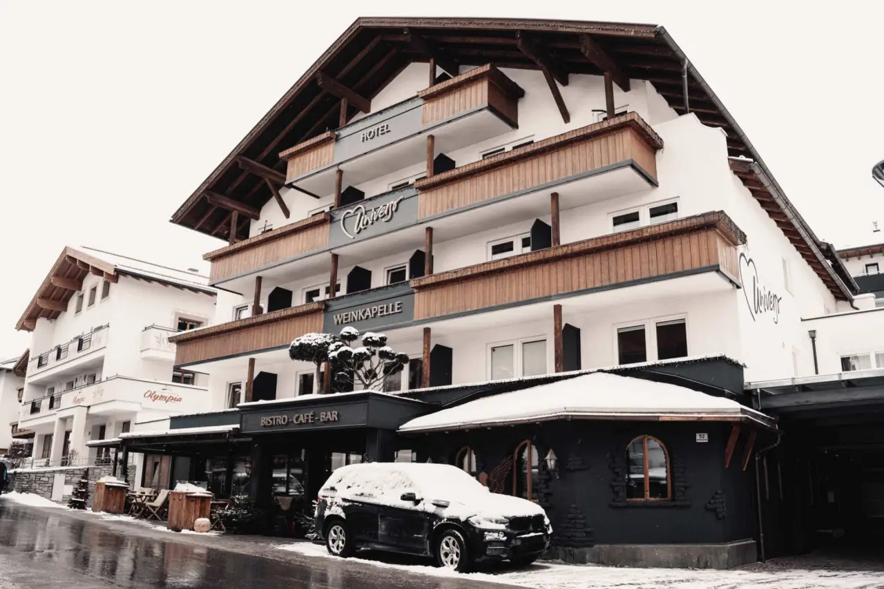 Hotel Universo