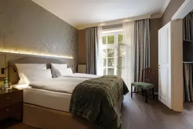 Hotel Stadt Hamburg in Westerland – Komfortables Doppelzimmer mit stilvoller Einrichtung | Wellnesshotel Sylt