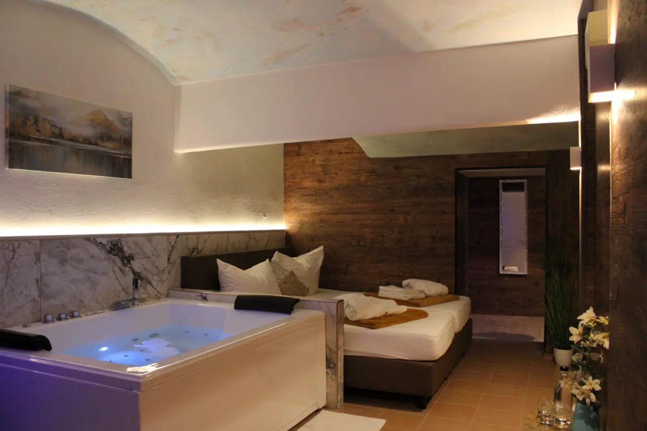 Wellness-& Sporthotel 'Haus am See' in Arendsee – Komfortzimmer mit Whirlpool | Wellnesshotel Altmark