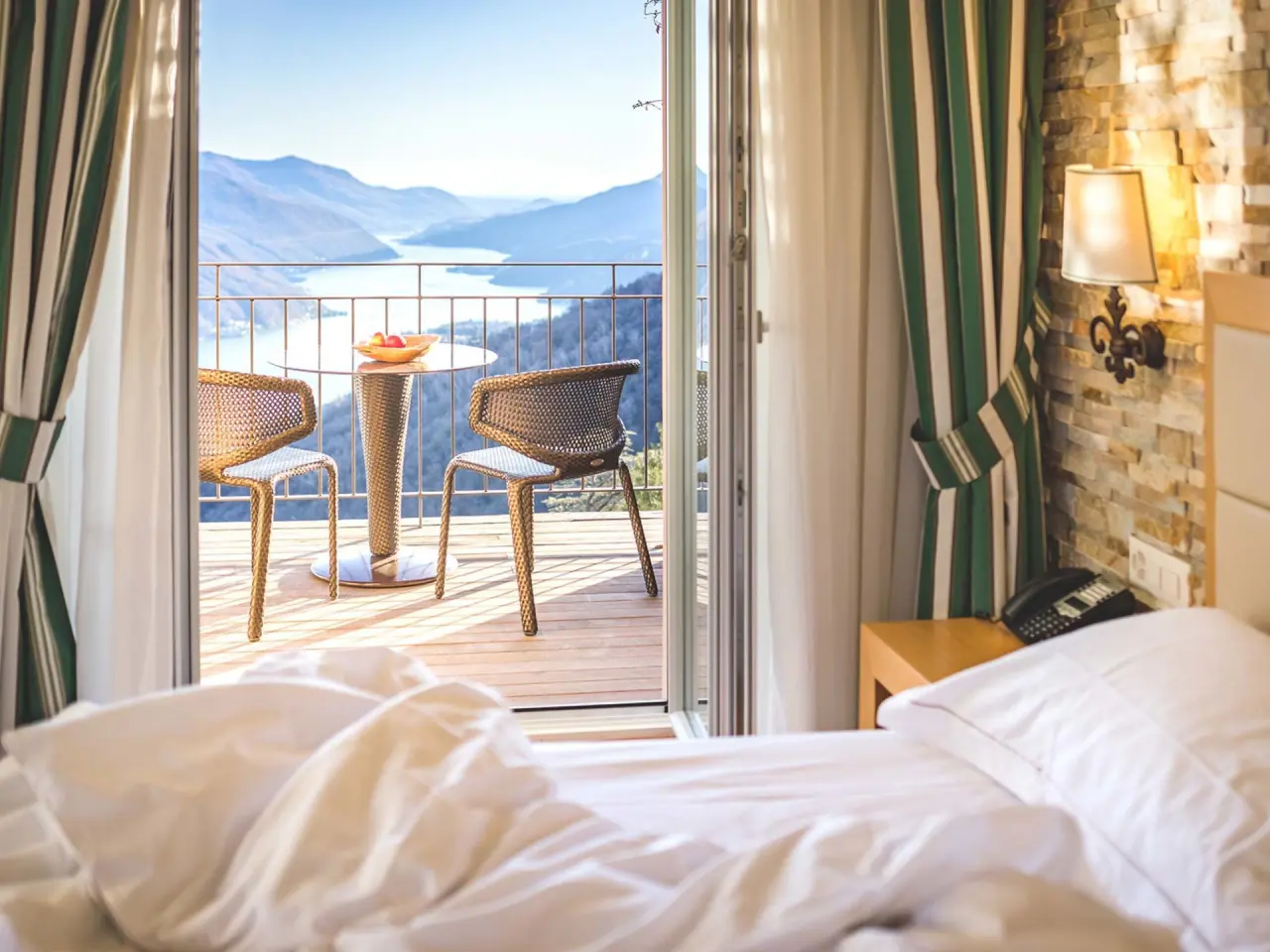 Kurhaus Cademario in Cademario – Hotelzimmer mit Balkon und Seeblick | Wellnesshotel Tessin