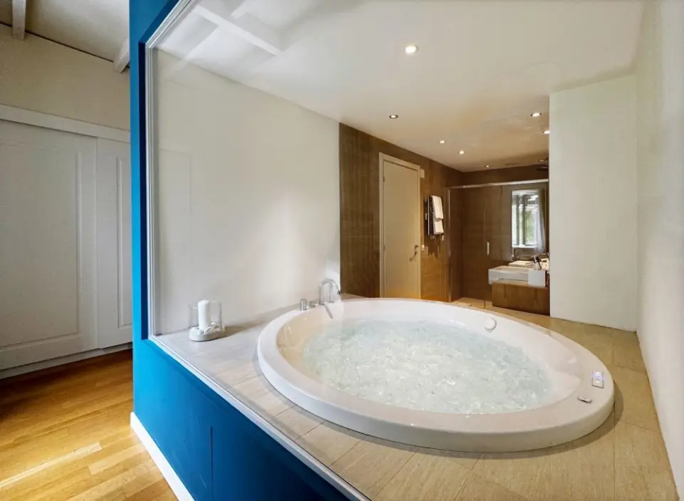 Kurhaus Cademario in Cademario – Entspannender Whirlpool im modernen Spa-Bereich | Wellnesshotel Tessin