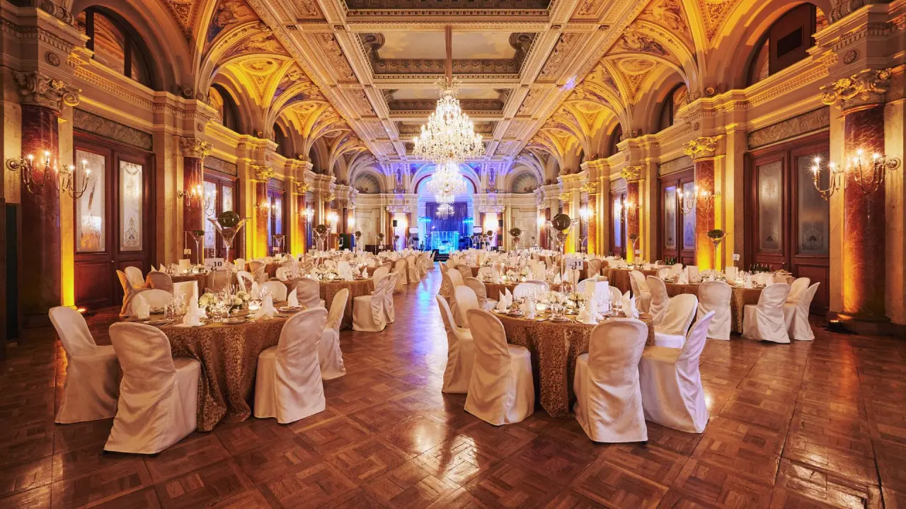 Victoria-Jungfrau Grand Hotel & Spa in Interlaken – Prunkvoller Festsaal für Gala-Abende | Wellnesshotel Berner Oberland