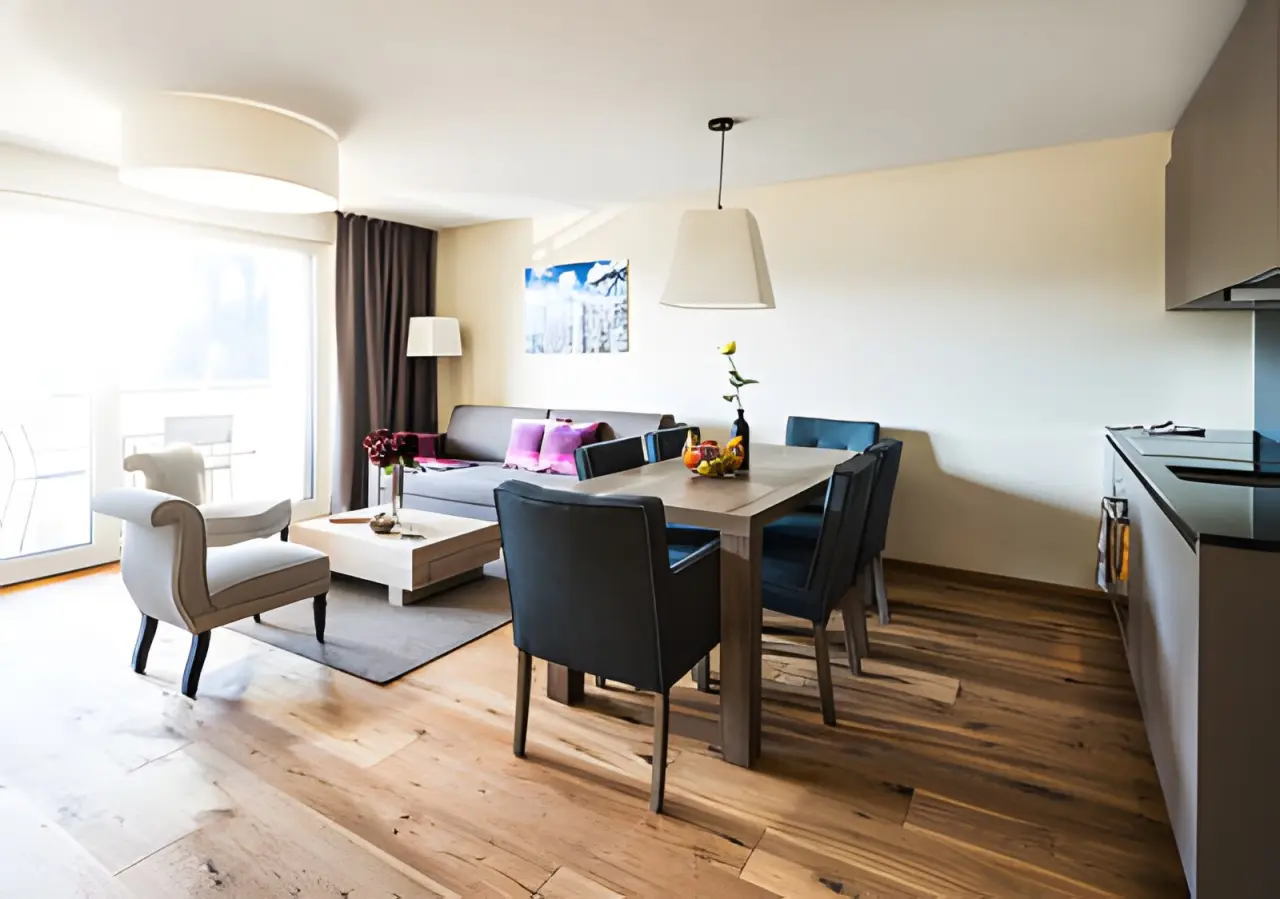 Peaks Place Apartment-Hotel & Spa in Laax – Geräumiges Apartment mit Wohn- und Essbereich | Wellnesshotel Graubünden