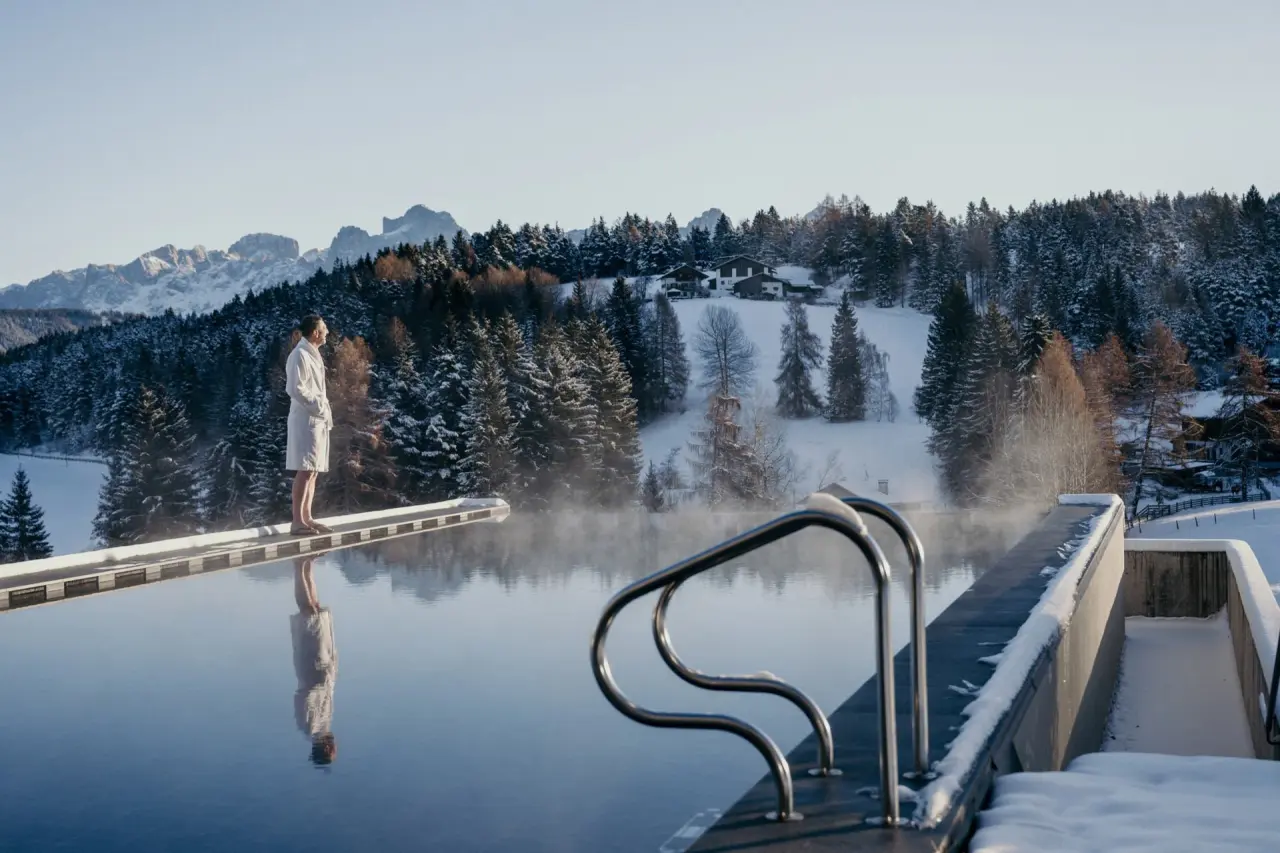 Green Luxury Hotel Pfösl in Welschnofen – Beheizter Infinity-Pool mit Dolomitenblick | Wellnesshotel Dolomiten