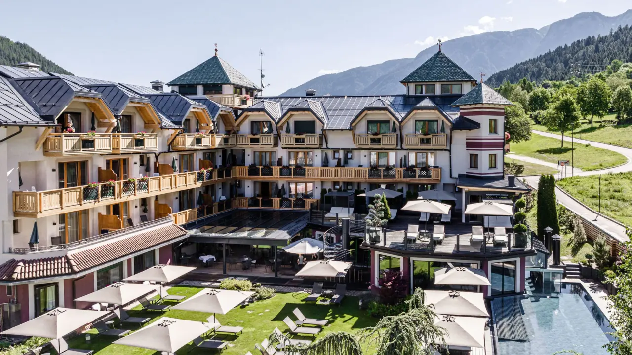 Tevini - Dolomites Charming Hotel