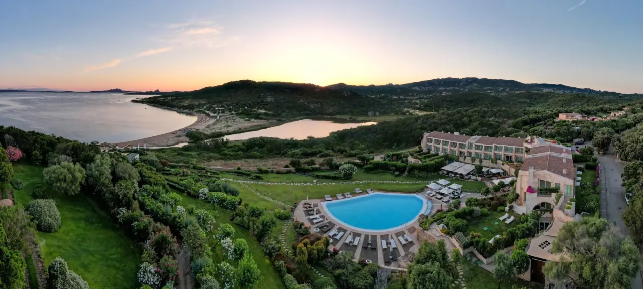 L'Ea Bianca Luxury Resort