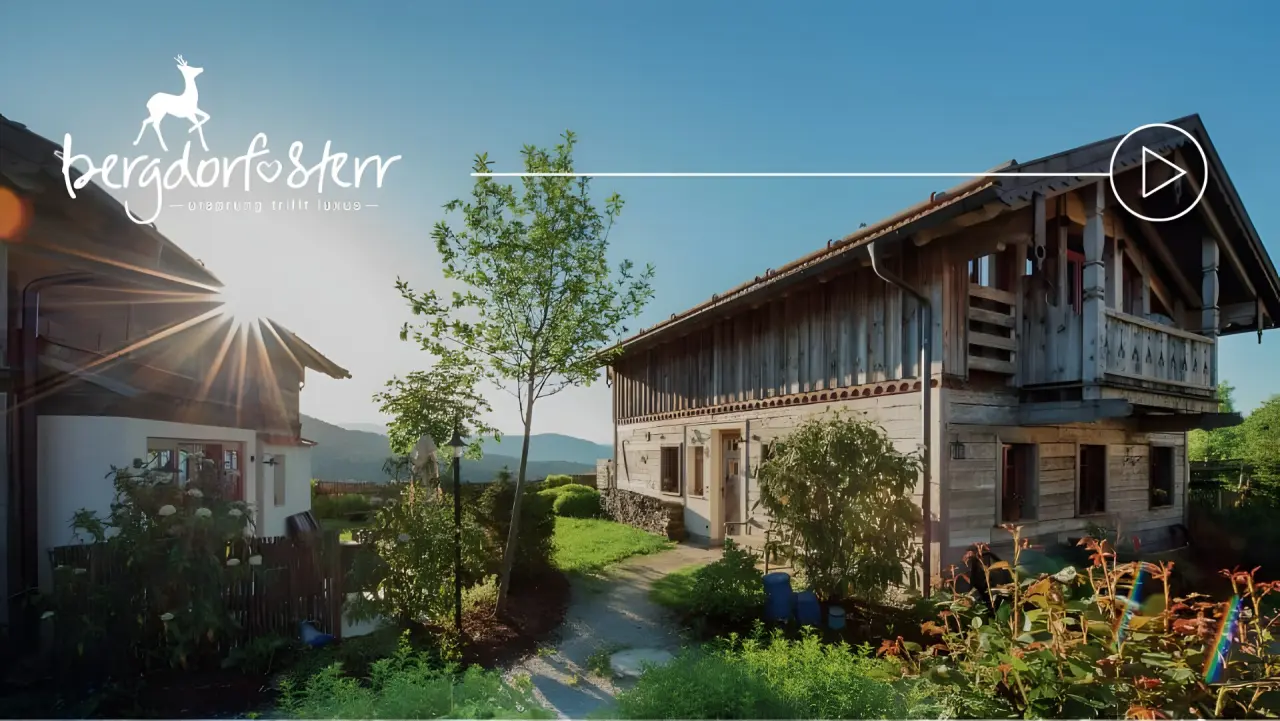 Burghotel Sterr in Viechtach – Sommerliche Chalets in grüner Landschaft | Wellnesshotel Bayerischer Wald
