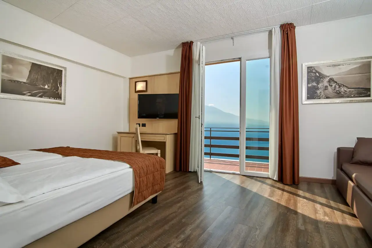 Hotel Le Balze Aktiv&Wellness in Tremosine sul Garda – Komfortables Zimmer mit Seeblick | Wellnesshotel Gardasee