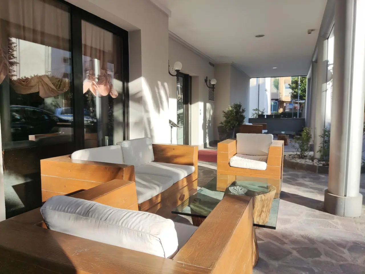 Hotel Memory in Rimini – Gemütliche Lounge-Terrasse im Außenbereich | Wellnesshotel Emilia-Romagna
