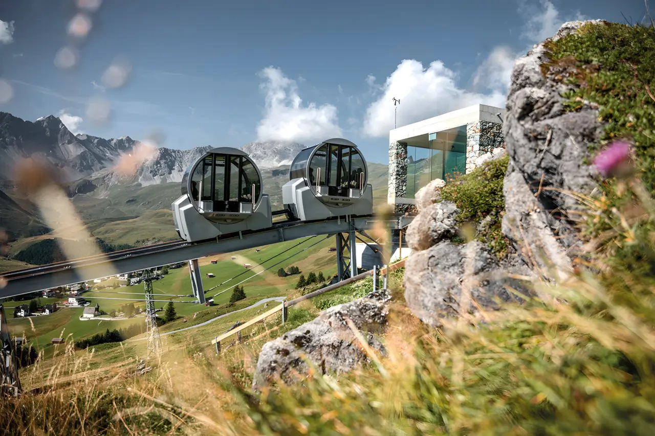 Tschuggen Grand Hotel in Arosa – Tschuggen Express Bergbahn mit Panoramablick | Wellnesshotel Graubünden
