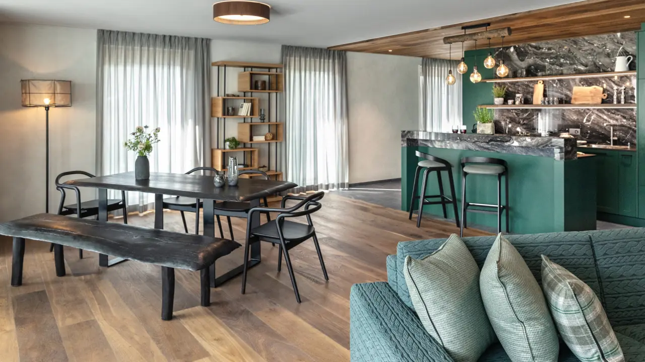 Tschuggen Grand Hotel in Arosa – Elegantes Apartment mit Essbereich und moderner Küche | Wellnesshotel Graubünden