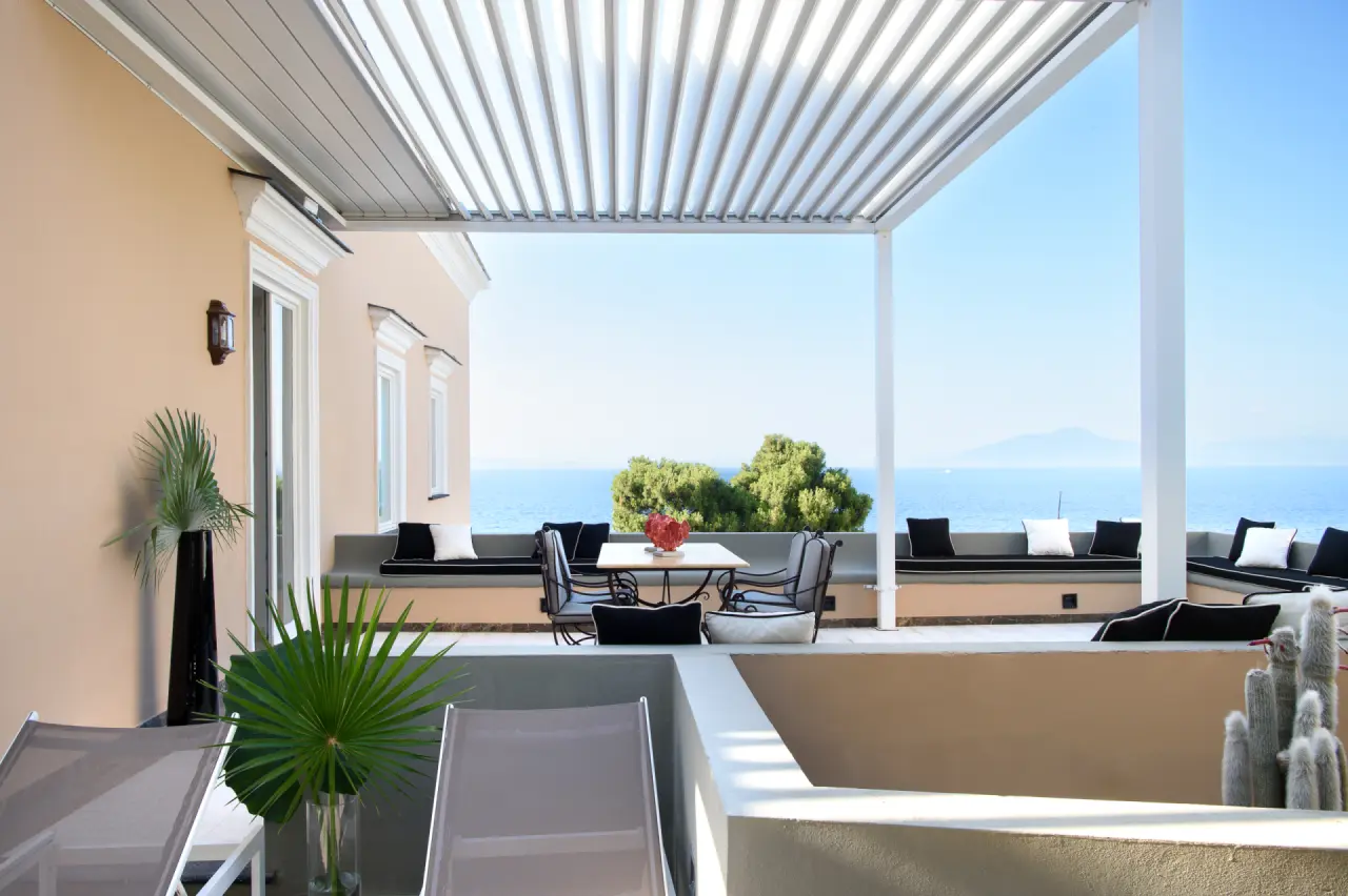 Villa Marina Capri in San Casciano dei Bagni – Meerblick-Terrasse mit Pergola | Wellnesshotel Toskana