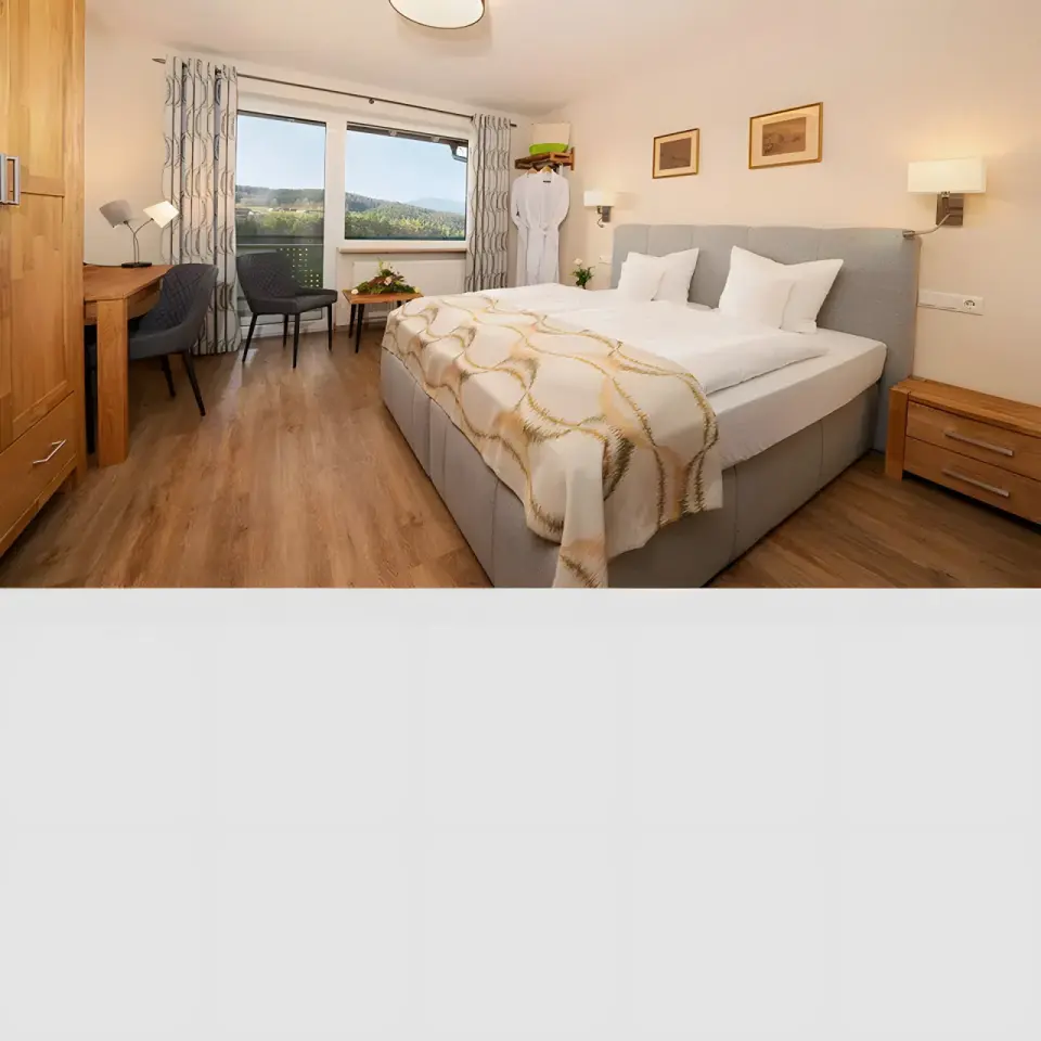 Hotel Ödhof in Böbrach bei Bodenmais – Komfortables Doppelzimmer mit Bergblick | Wellnesshotel Bayerischer Wald