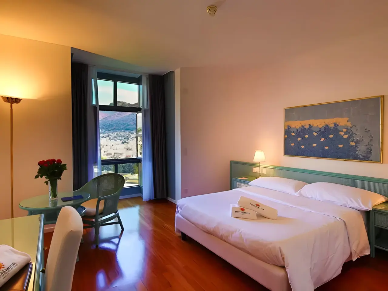 Villa Sassa Hotel Residence & SPA in Lugano – Helles Einzelzimmer mit Stadtblick | Wellnesshotel Tessin