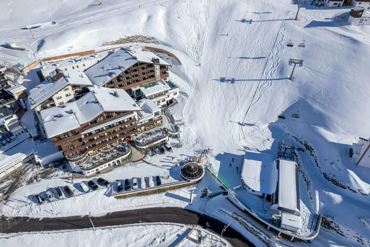 Top Hotel Hochgurgl in Hochgurgl – Hotelanlage direkt an der Skipiste mit Lift | Wellnesshotel Tirol