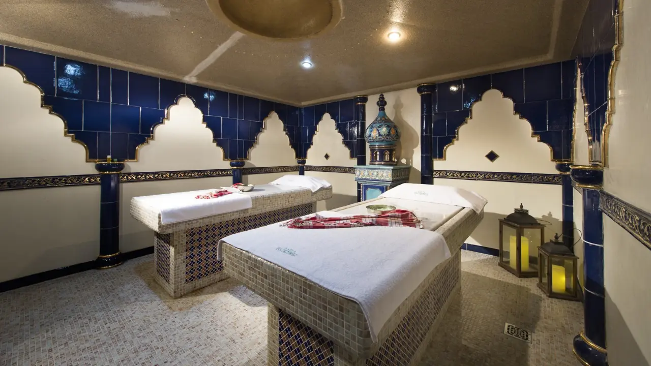 Wellnesshotel Palmenwald in Freudenstadt – Orientalischer Spa-Behandlungsraum | Wellnesshotel Schwarzwald