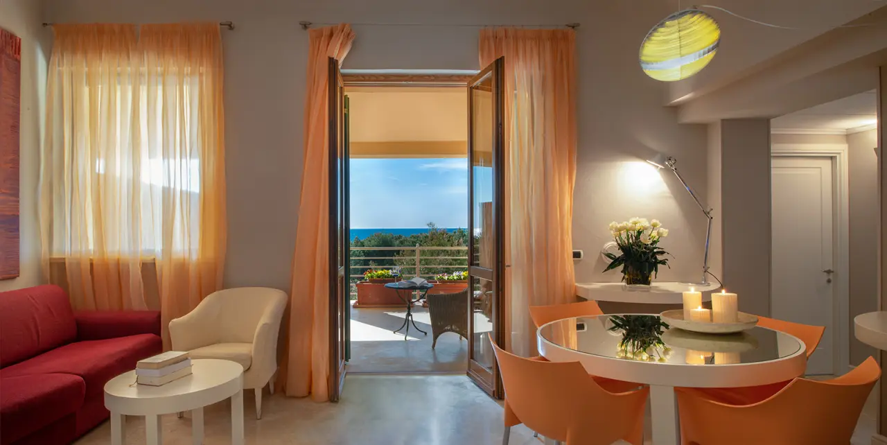 Tombolo Talasso Resort in Marina di Castagneto Carducci – Suite mit Meerblick und Balkon | Wellnesshotel Toskana