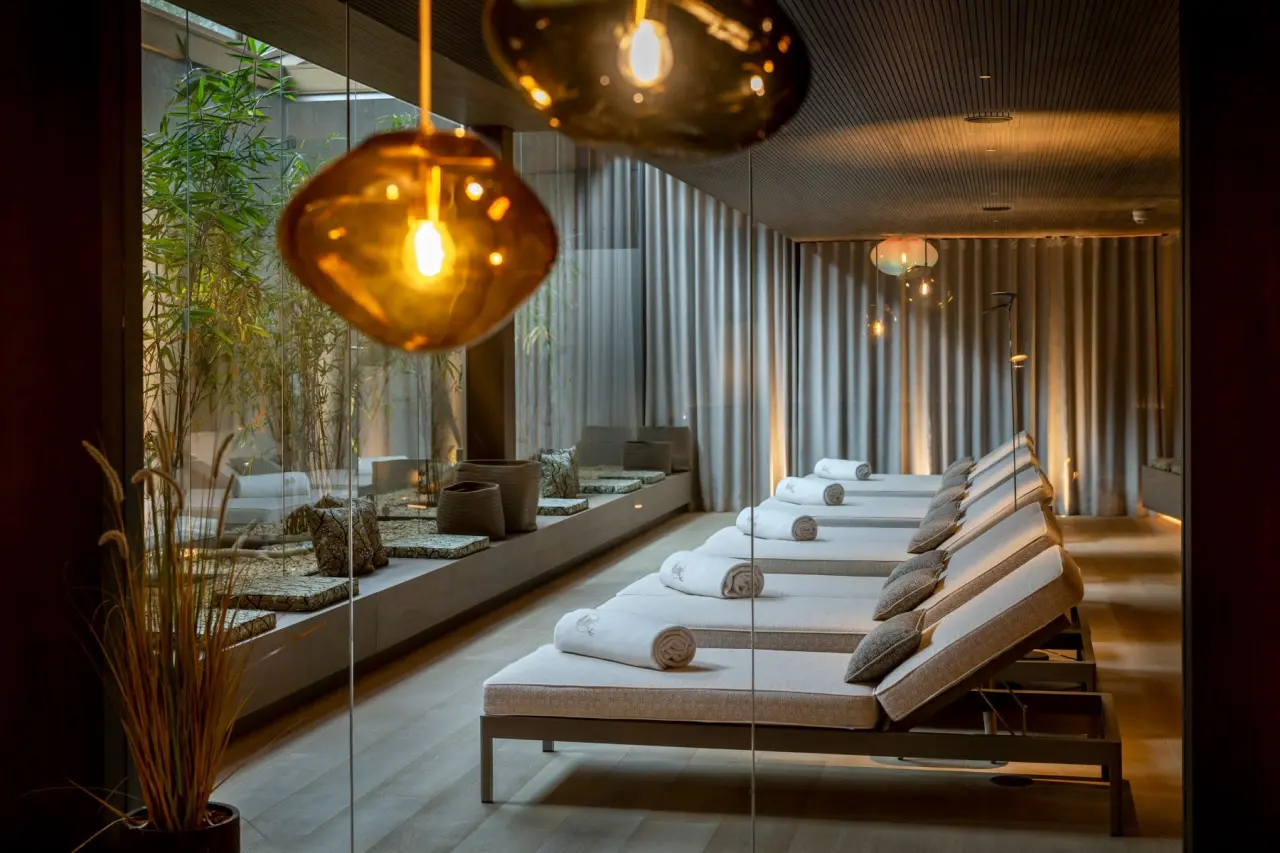 Hotel Hirschen Horn in Radolfzell – Ruheraum mit Wellnessliegen | Wellnesshotel Bodensee