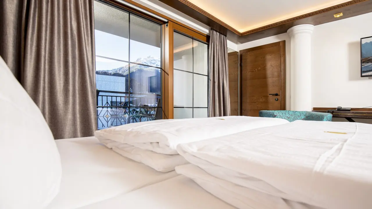 Sport & Spa Hotel Strass in Mayrhofen – Komfortables Doppelzimmer mit Bergblick | Wellnesshotel Zillertal