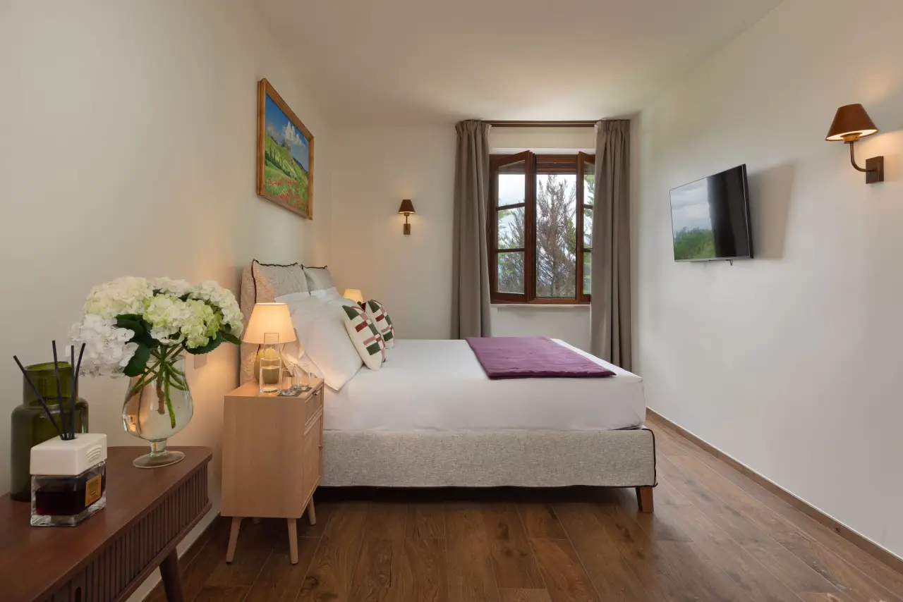 Poggio Paradiso Resort & Spa in Torrita di Siena – Komfortables Doppelzimmer mit Blick ins Grüne | Wellnesshotel Toskana