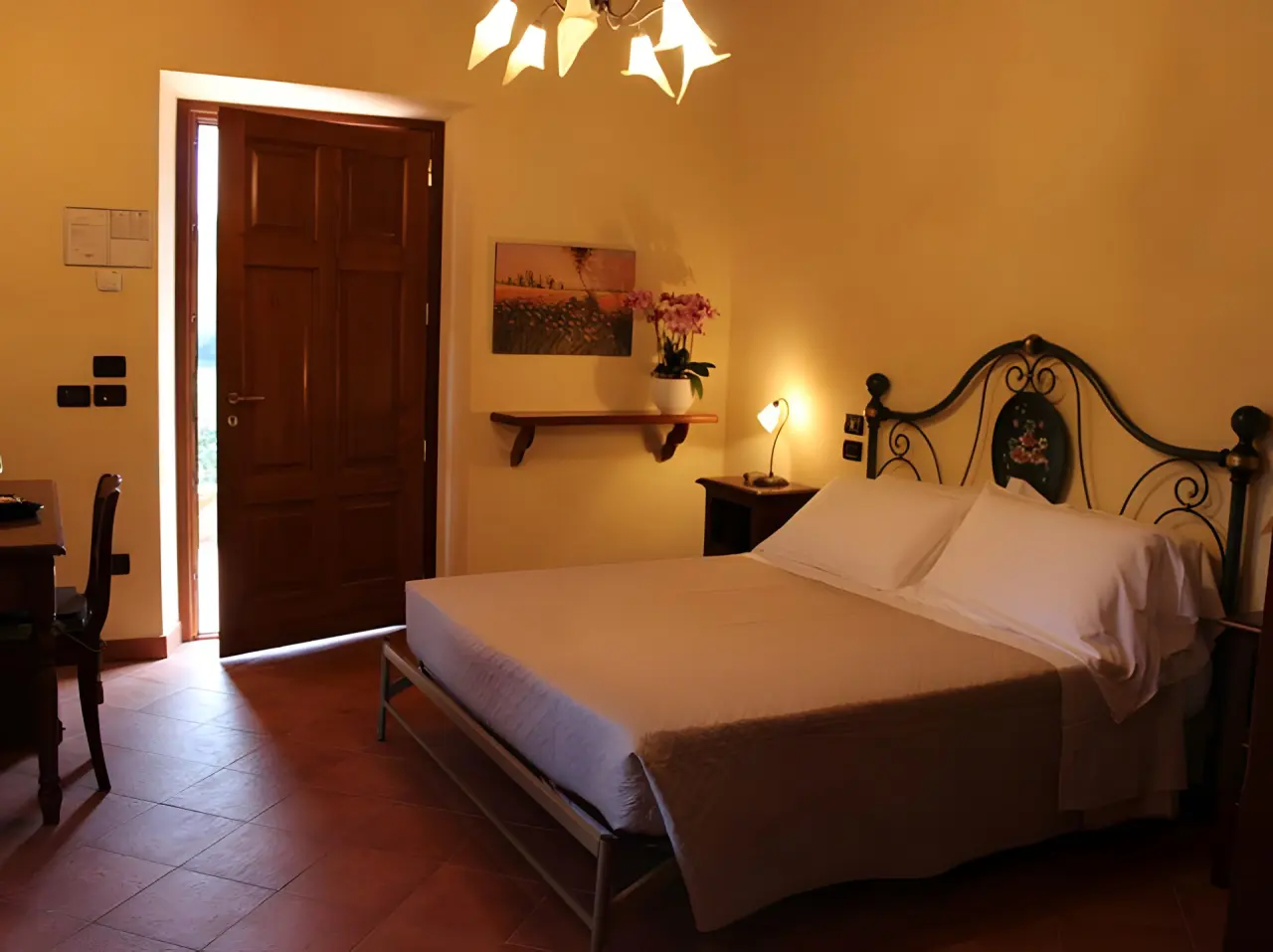 Nuovo Etrurua Resort in Montepulciano – Gemütliches Hotelzimmer mit Zugang zum Außenbereich | Wellnesshotel Toskana