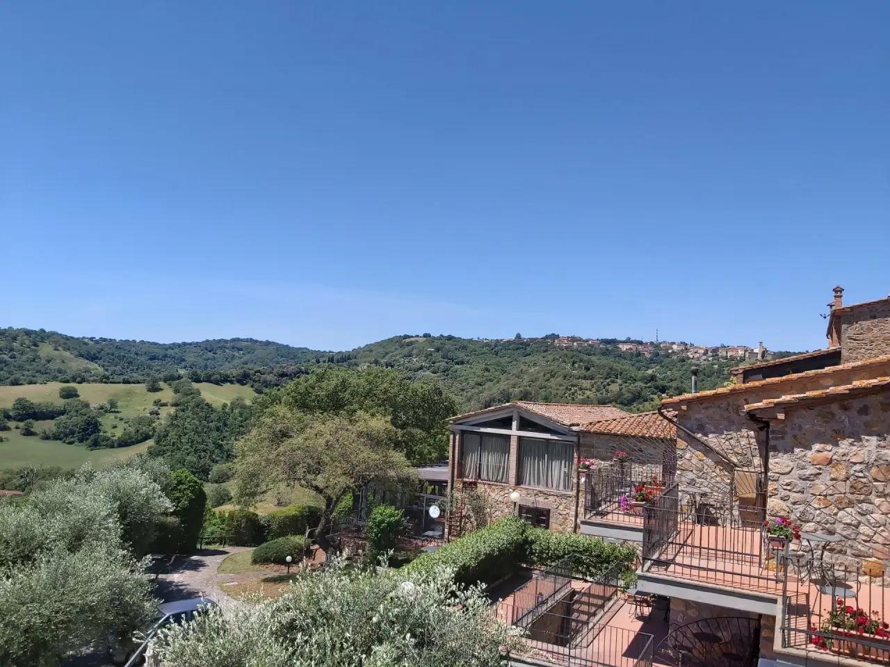 Antico Casale Di Scansano Resort in Scansano – Panoramablick auf die Hügellandschaft | Wellnesshotel Toskana