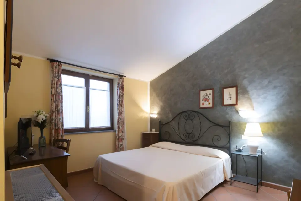 Antico Casale Di Scansano Resort in Scansano – Gemütliches Doppelzimmer mit Fenster | Wellnesshotel Toskana