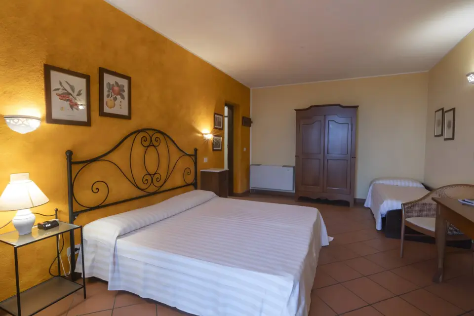 Antico Casale Di Scansano Resort in Scansano – Komfortables Familienzimmer mit Zusatzbett | Wellnesshotel Toskana