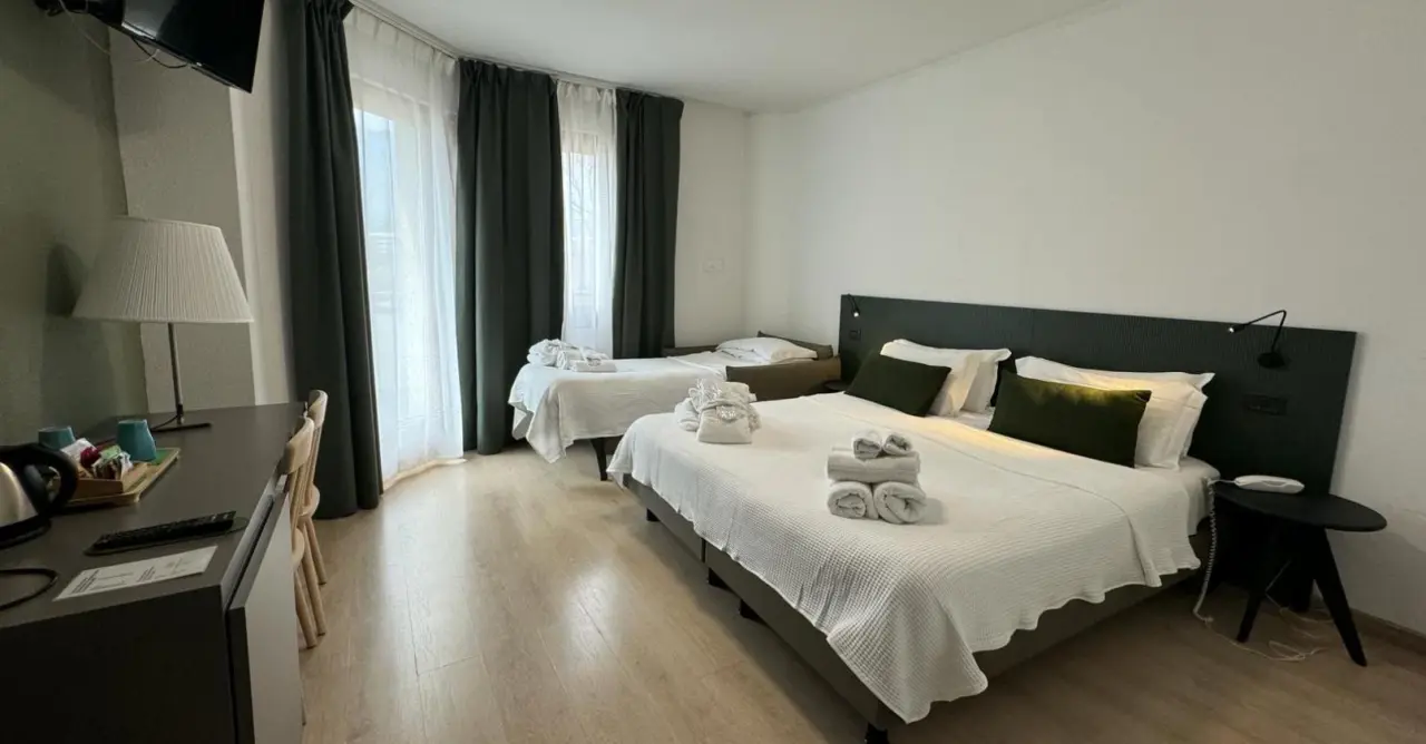 Oasi Hotel Wellness & Spa Riva del Garda in Riva del Garda – Familienzimmer mit Doppel- und Einzelbett | Wellnesshotel Gardasee