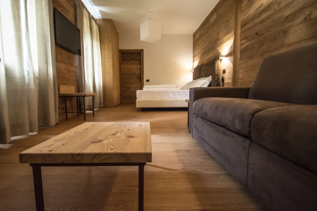 Orobie Alps Resort in Roncobello – Moderne Küchenzeile im Apartment | Wellnesshotel Lombardei