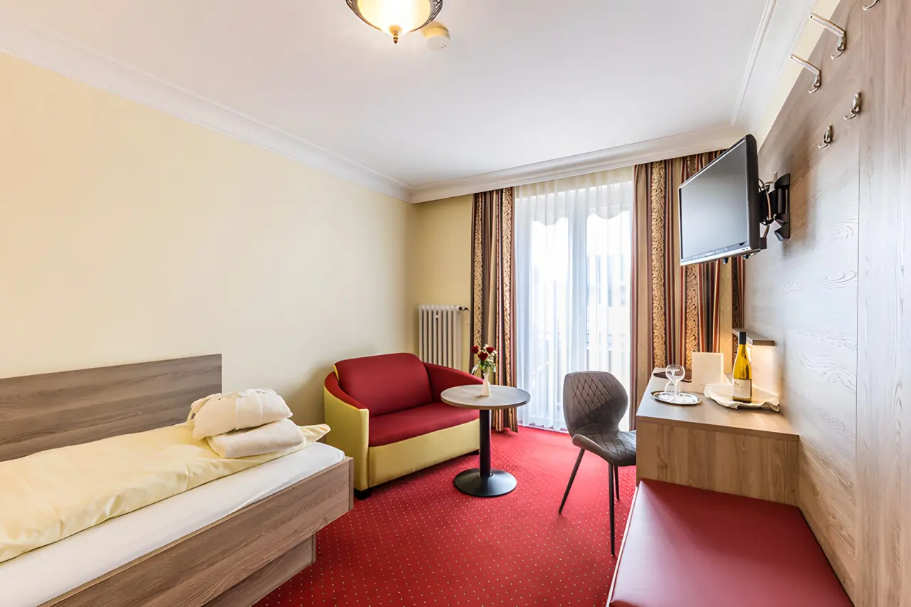Wellness-Privathotel Post an der Therme in Badenweiler – Gemütliches Einzelzimmer | Wellnesshotel Südschwarzwald