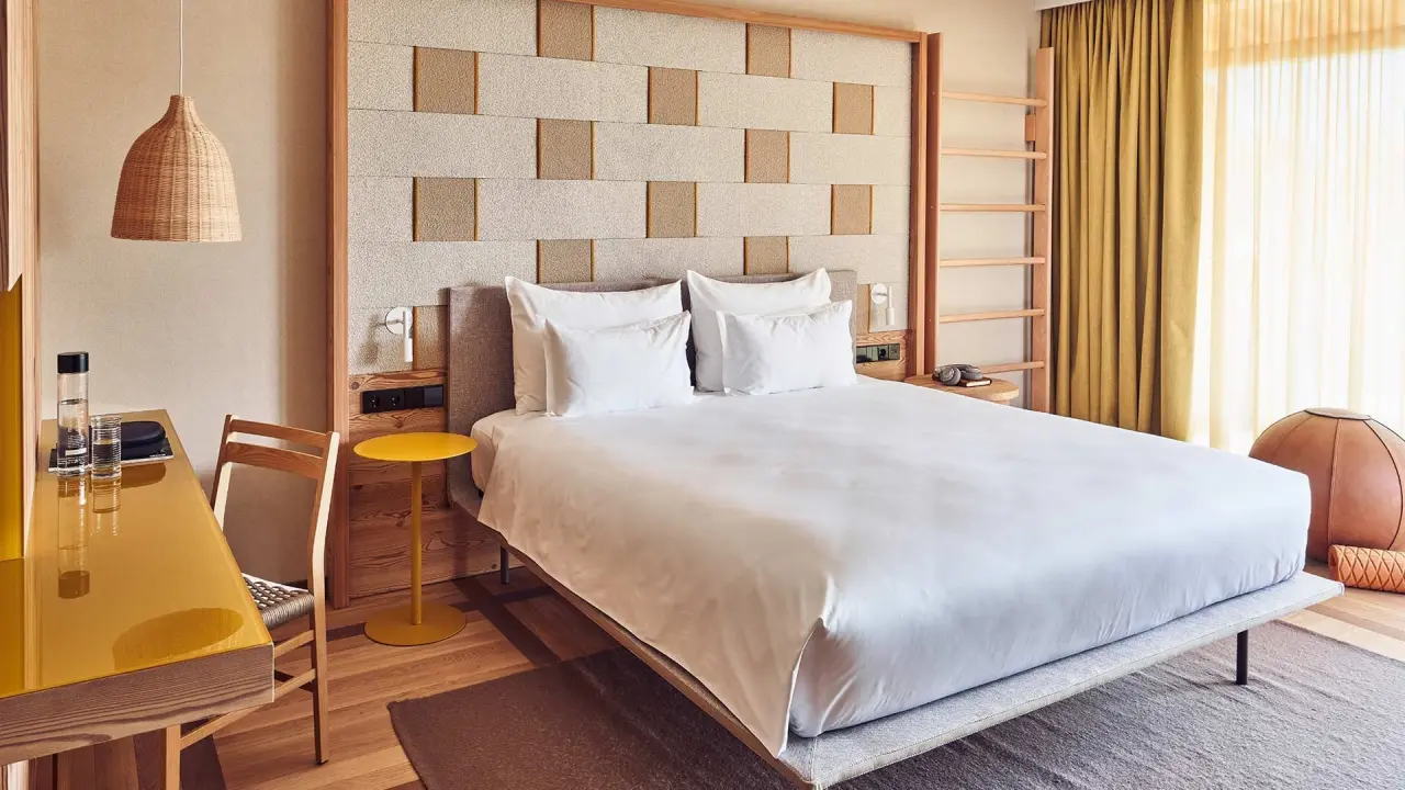 Falkensteiner Hotel Kronplatz in Bruneck – Komfortables Hotelzimmer mit modernem Design | Wellnesshotel Südtirol