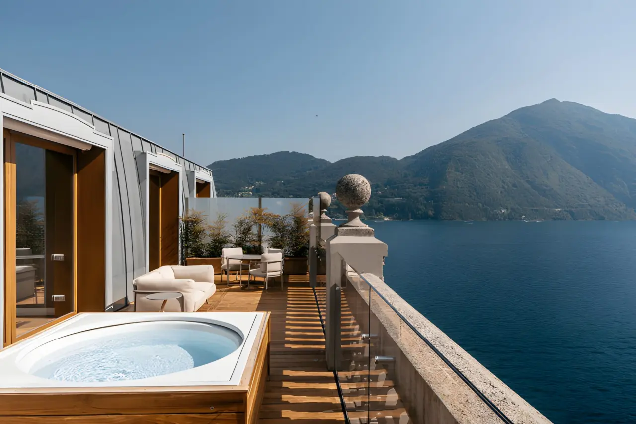 Grand Hotel Tremezzo in Bellagio – Dachterrasse mit Whirlpool und Panoramablick | Wellnesshotel Comer See