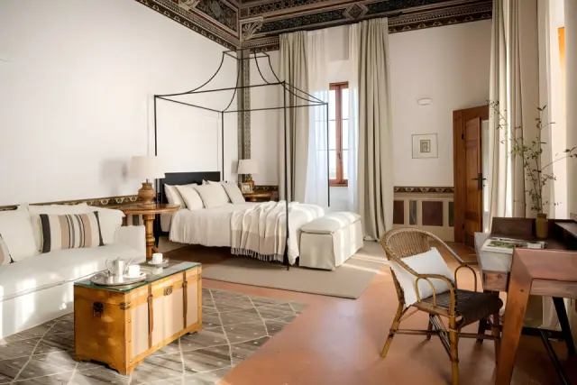Precise Tale Poggio Alla Sala in Chianciano Terme – Elegantes Hotelzimmer mit Himmelbett | Wellnesshotel Toskana