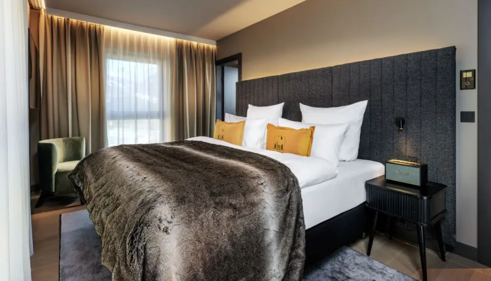 Grand Tirolia Kitzbühel in Kitzbühel – Komfortables Doppelzimmer mit großem Bett | Wellnesshotel Tirol