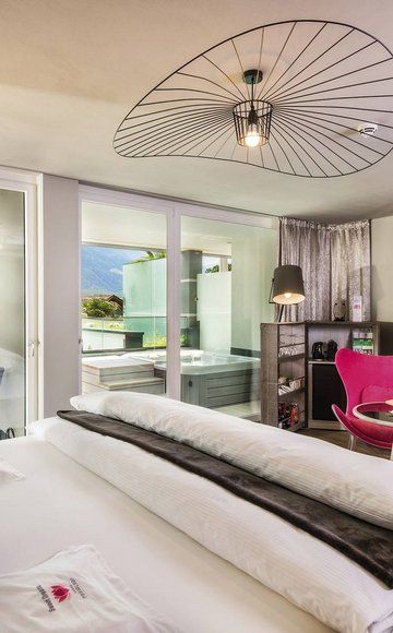 Preidlhof Luxury DolceVita Resort in Naturns – Suite mit privatem Whirlpool und Bergblick | Wellnesshotel Südtirol