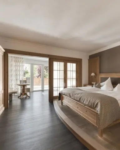 Klein Fein Hotel Anderlahn in Plaus – Gemütliches Doppelzimmer mit Balkon | Wellnesshotel Südtirol